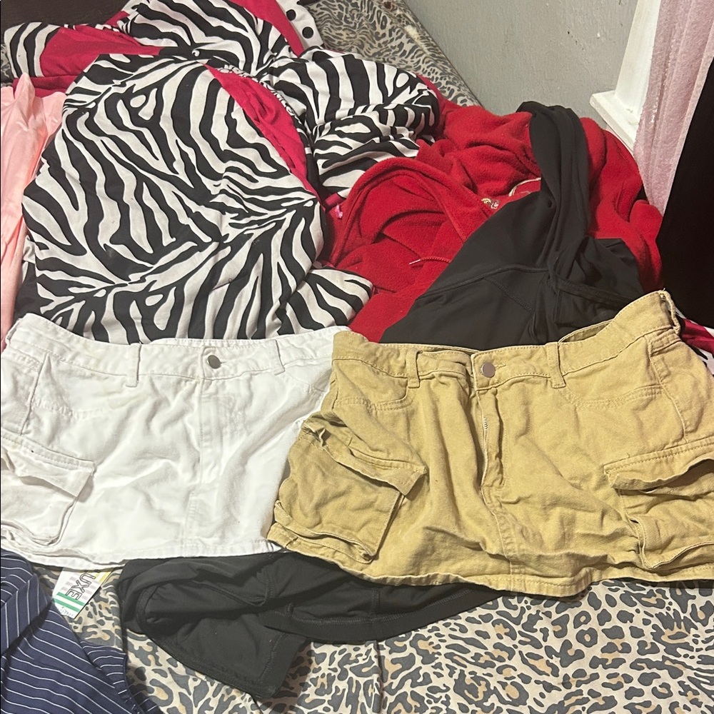 SHEIN Women's White and Tan Skirt Set